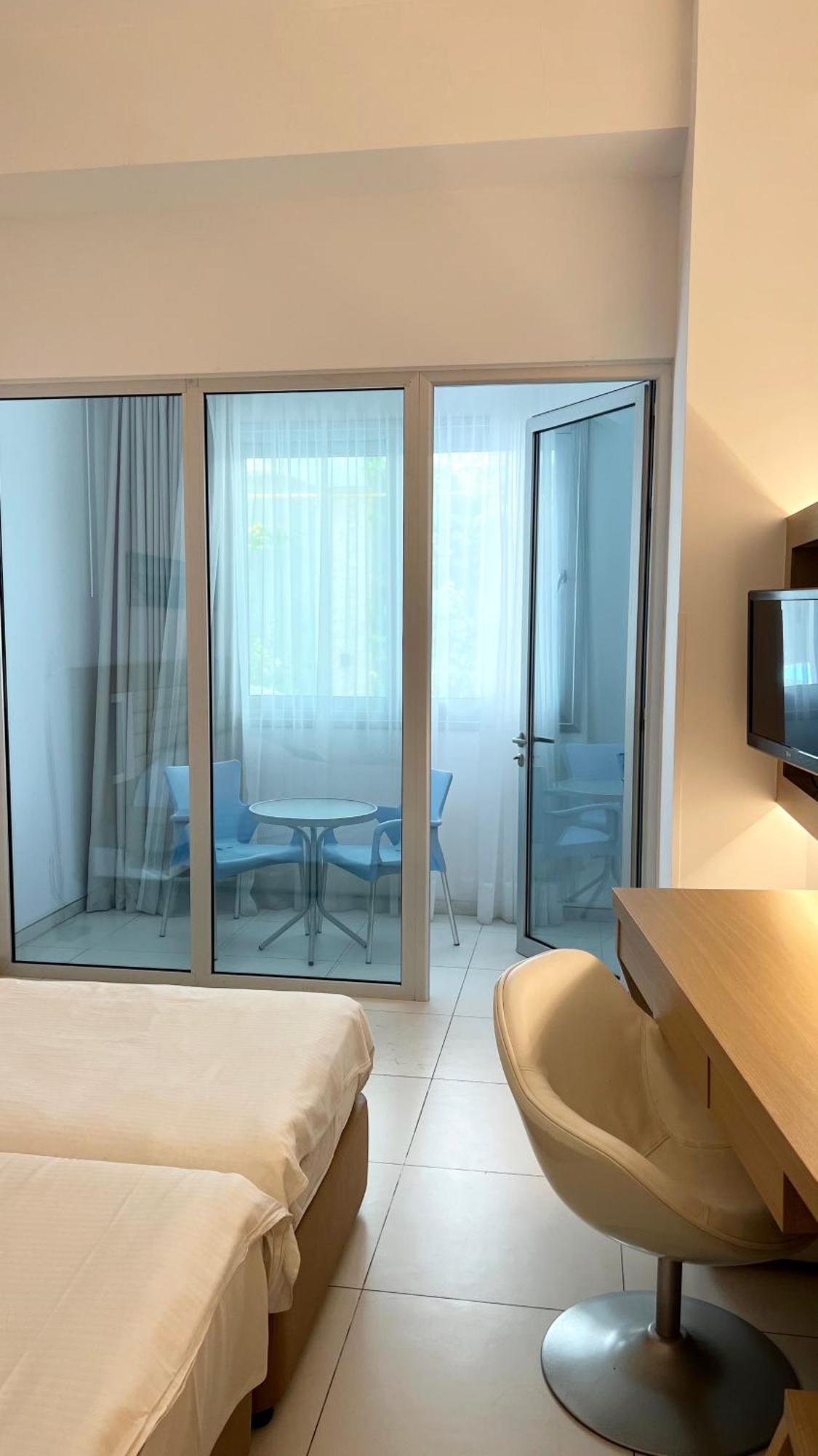 Vrissaki Beach Hotel Protaras Luaran gambar