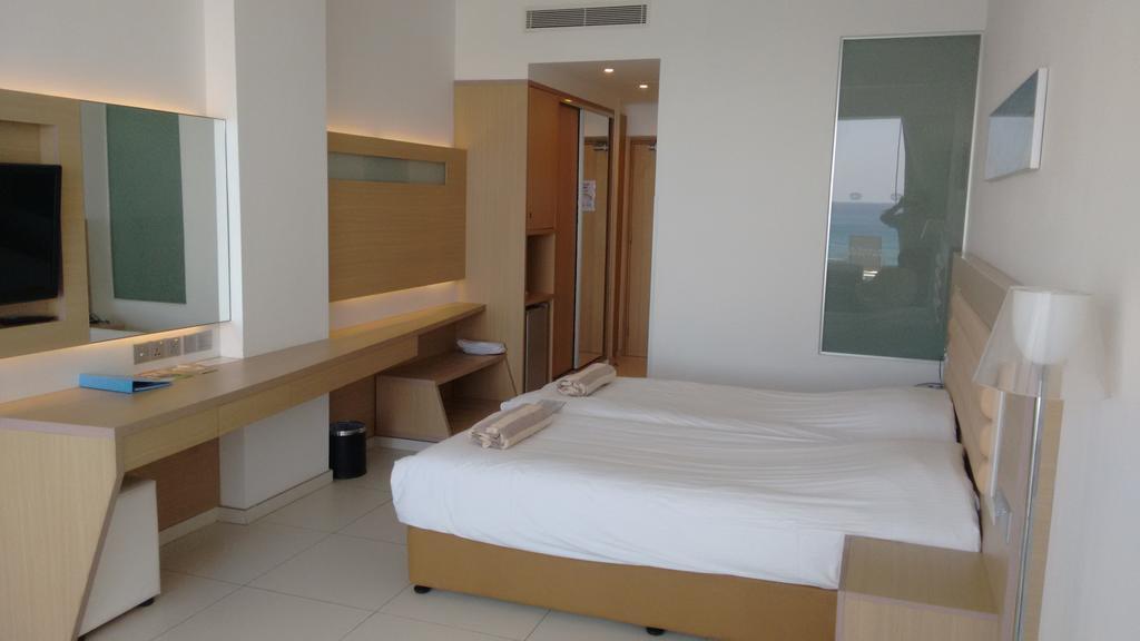Vrissaki Beach Hotel Protaras Luaran gambar